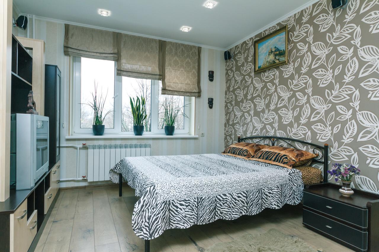 Apartment On Sevastopolska Square キエフ エクステリア 写真